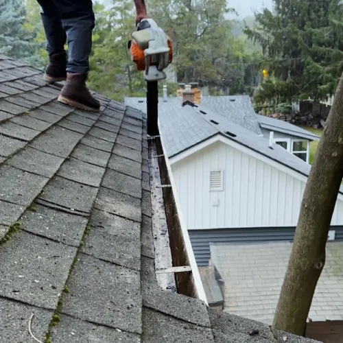 Gutter Cleaning Oakland County MI